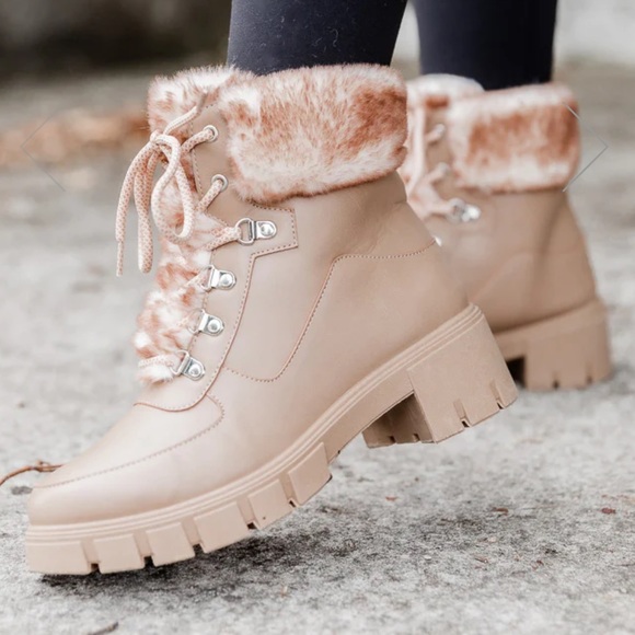 Tan Fur Combat Boots. Never Worn. NWOT - Picture 3 of 4